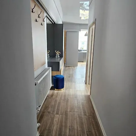 Luca Apartament *
